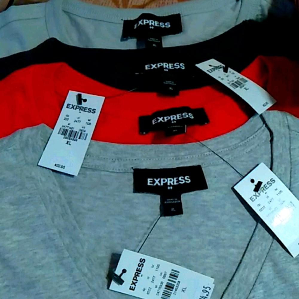 Fresh crew neck t-shirt v-neck Express